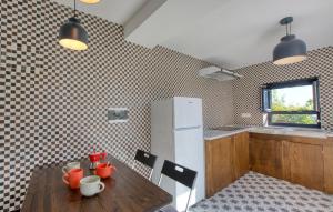 Cozy Home In Avegno With House Sea View