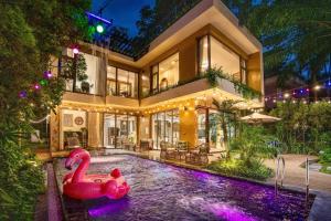 Azure Bay Retreat