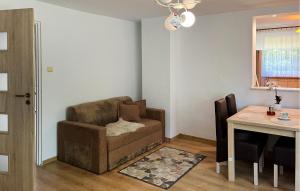 Amazing Apartment In Ustronie Morskie With Wifi