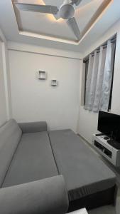 The Compact Retreat