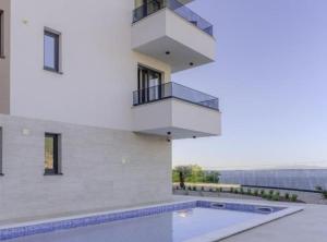 Lux Villa Isabel