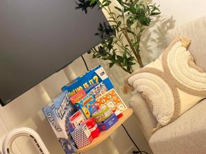 Urban Deca Suites - Batangas - Free Parking - Wi-fi - Netflix - 2 Bedroom - Near- Cozy up to 5 pax