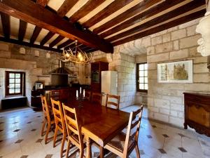 Donjon de Saintines - gîte 6 adultes 3 enfants - monument historique