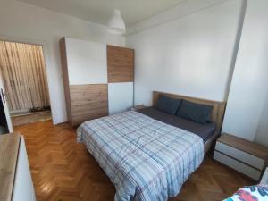 Kennedy Comfort Apartment, Near Old Bazaar & Universities