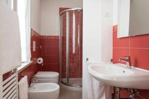 Doppel-/Zweibettzimmer mit eigenem Bad