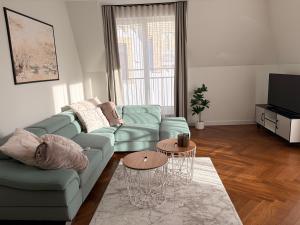 Elias Apartments