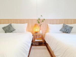 Opening Special Near Gwanaksan SNU Spacious 2 Rooms 3 Queen Size Beds Up to 6 People