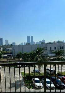 Modern Condo w Pool & Gym - Bangkok - City Home Srinagarindra