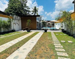 Loft-type Cabin with garden and 42-sqm pool