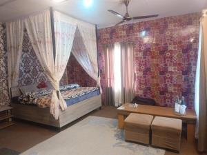 The Rare Ones Mukteshwar - Resort & Cafe
