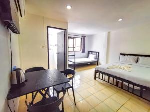 Patong Canal Villa 312