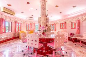 Pacos Resort Barbie House