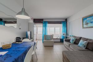 Small Apartment By The Beach