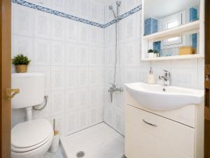 ZEFI BY THE SEA - ELEGANT SEASIDE APARTMENT 30m FROM THE BEACH