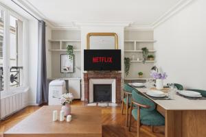 Sophisticated 1BR Near Opéra and Champs-Élysées