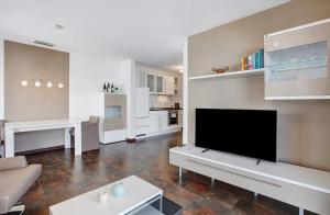 Modern & ruhig mit Parkplatz und 2 Balkonen - Ferienwohnung Herbstsonne