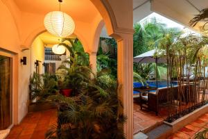 Samaya Boutique & Cuisine
