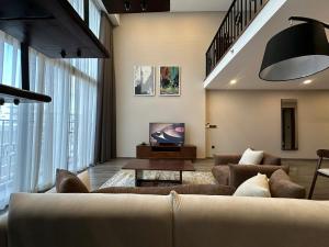 PENTSTUDIO Luxury Apartment - West Lake, Hanoi