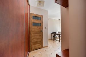 Jerozolimskie Central Living Apartment by BookingHost