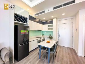 Sky House Apartment