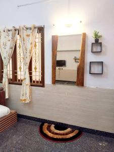 Calm 2 BHK GF 2 km WhiteTown LYRA