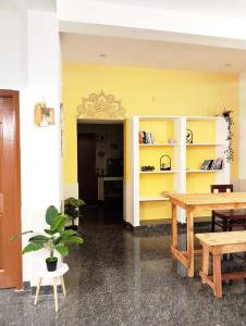 Calm 2 BHK GF 2 km WhiteTown LYRA