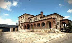 Luxuriöse Villa Don Giordano im toskanischen Stil mit Pool, Weinbergblick und Olivenhainen in Istrien