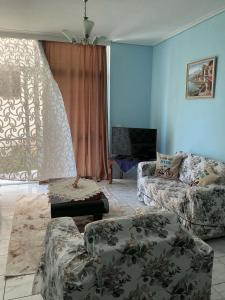 Beachfront Apartment near the Promenade Sarande