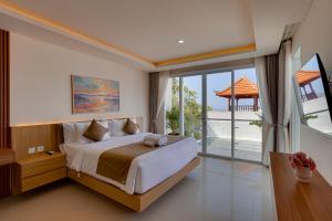 Elevated 3BR Villa The Queeno Hill in Nusa Dua