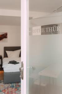 Das Haus zur Rothen Thür 2
