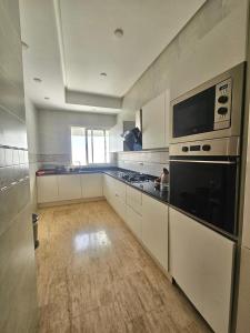 Modern apartment with Pool near the Beach- Tangier