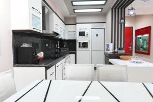 Central Roko Apartment