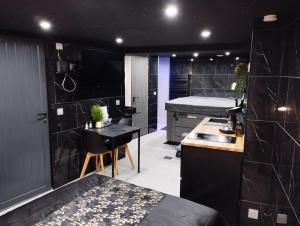 LÉchappée Romantique & Spa Privatif