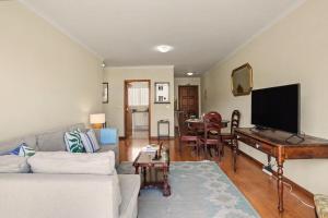 Palmas Place