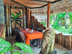 Sambatra Beach Lodge
