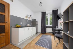 Cozy Studio for Couples Near the Old Town by Noclegi Renters