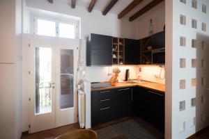 Elegant Navigli View Loft