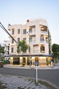 May The Hotel