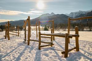 Enklawa Polany - Mountain View, Private Sauna & Natural Pool by Downtown Apartments