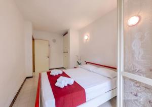 -Cortile privato- 2 min dal mare WiFi AC
