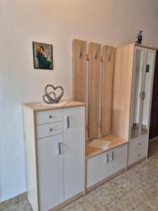 Spacious apartment Ita - near beach (terrace, sea view)