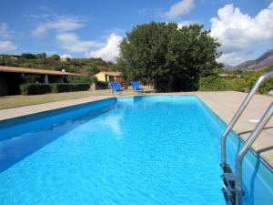 casa vacanza 300 mt dal mare - piscina - WIFI gratuito