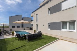 Aurea Apartment