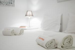 Aldeia do Mar Vilamoura, Pool Terrace, by Hopstays