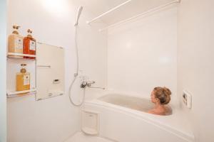 101 6-min walk from Higashi-Jūjō Station Cozy 1-Bedroom Apartment Direct Access to Akihabara & Ueno