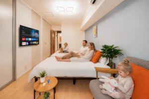 101 6-min walk from Higashi-Jūjō Station Cozy 1-Bedroom Apartment Direct Access to Akihabara & Ueno