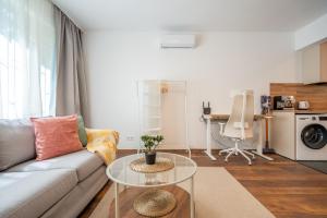 Urban Nest Comfy Studio