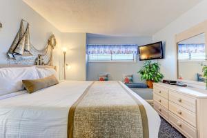 Enjoy oceanfront views from this 1-bedroom condo at Carolina Beach