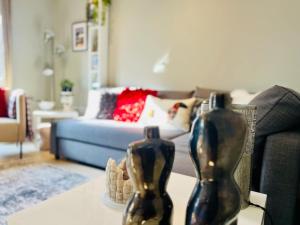 Bright Coastal Flat 5 Minutes from Frinton Beach