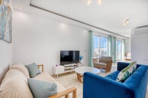 Luxury penthouse with sun terrace, private pool and sea views LFER1-1
